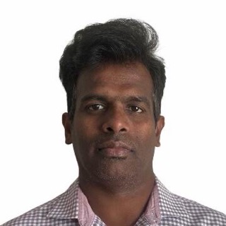 Portrait of Suresh Esakkimuthu
